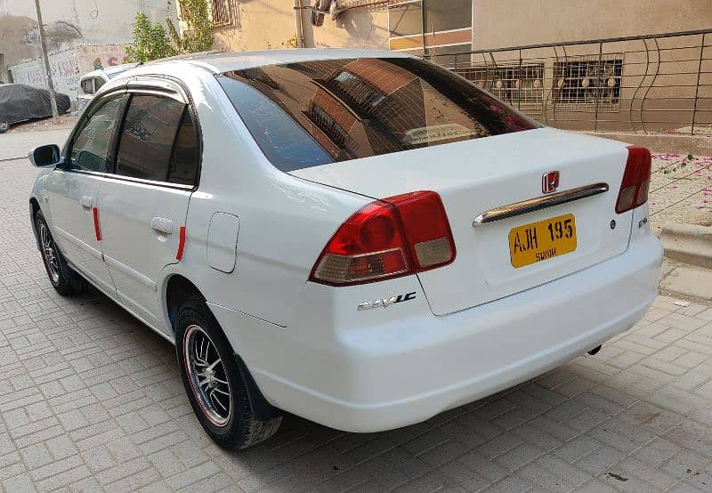 Honda Civic EXi 2005 3