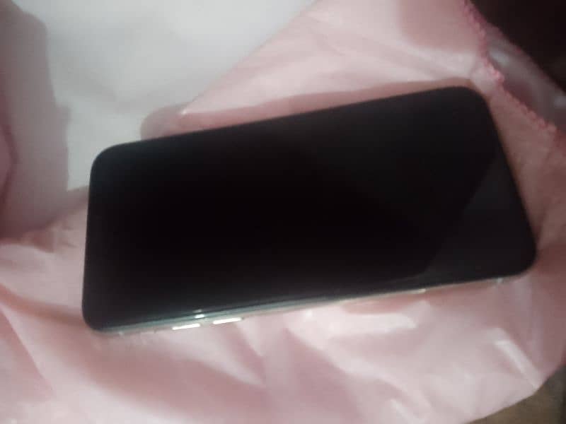 iphone xs 64 gb good condition 1