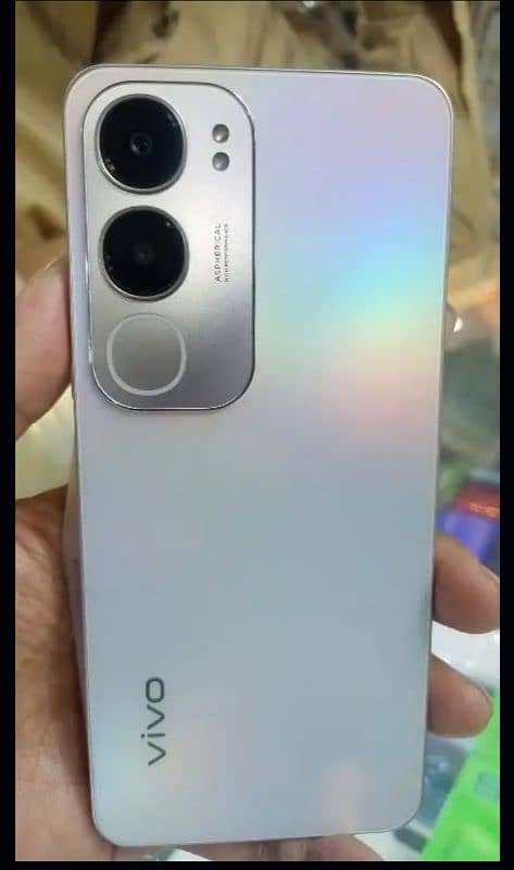 vivo y 19s new hai 20din used Kiya hai bs 1