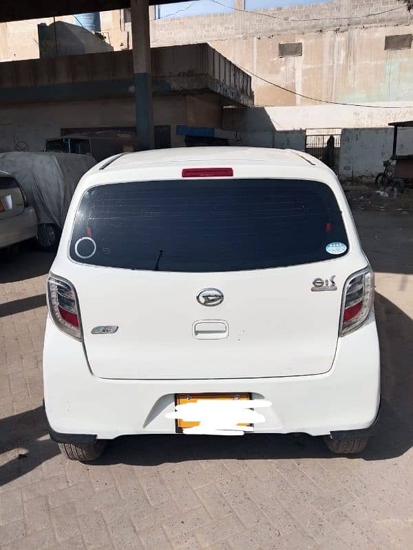 Daihatsu Mira 2015 1