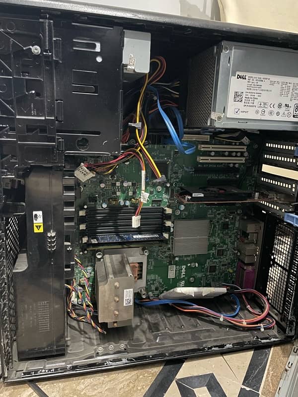 Dell t3500 PC for sale 4