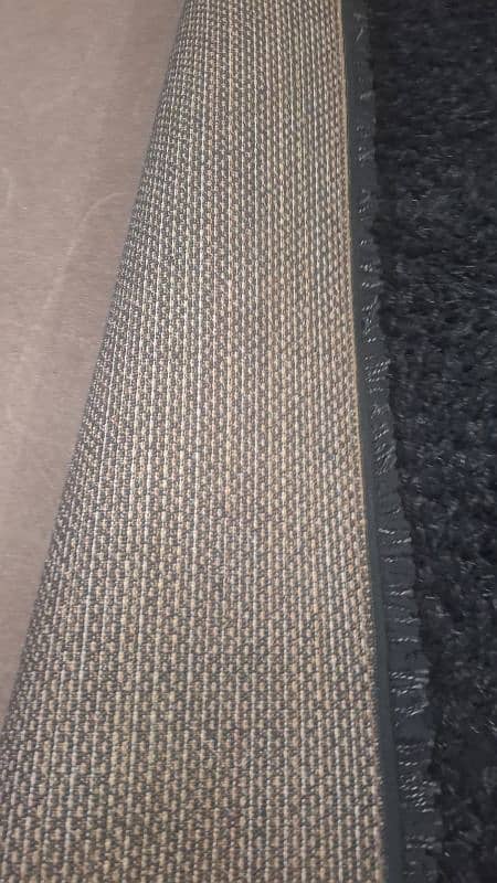 rug for sale in good condition 2