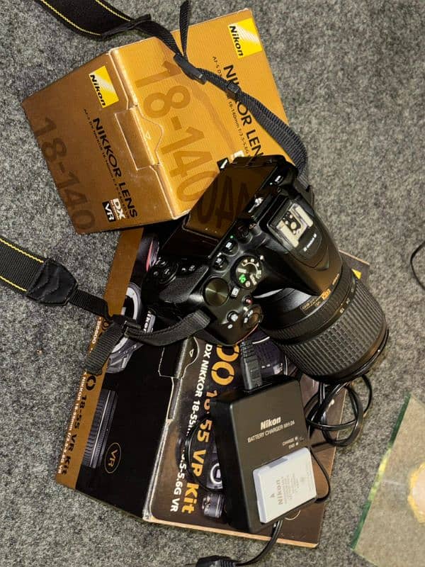 Nikon D5600 WITH LENS 18-140 ( LIKE NEW ) 5