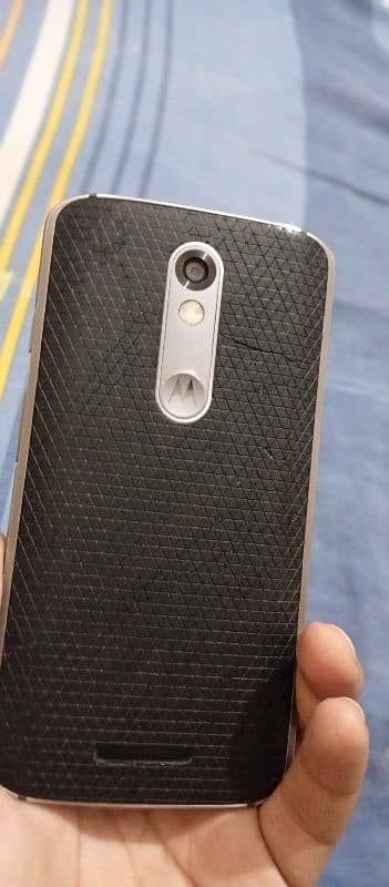 moto turbo 2 6.5 condition back cover and USB cable 2