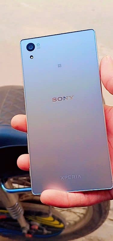 sony xperia z5 for sale 4