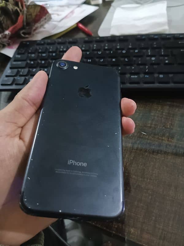 iPhone 7 128gb Non PTA 1