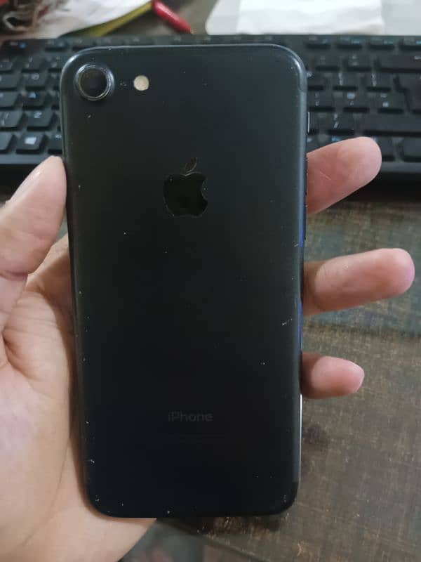 iPhone 7 128gb Non PTA 3