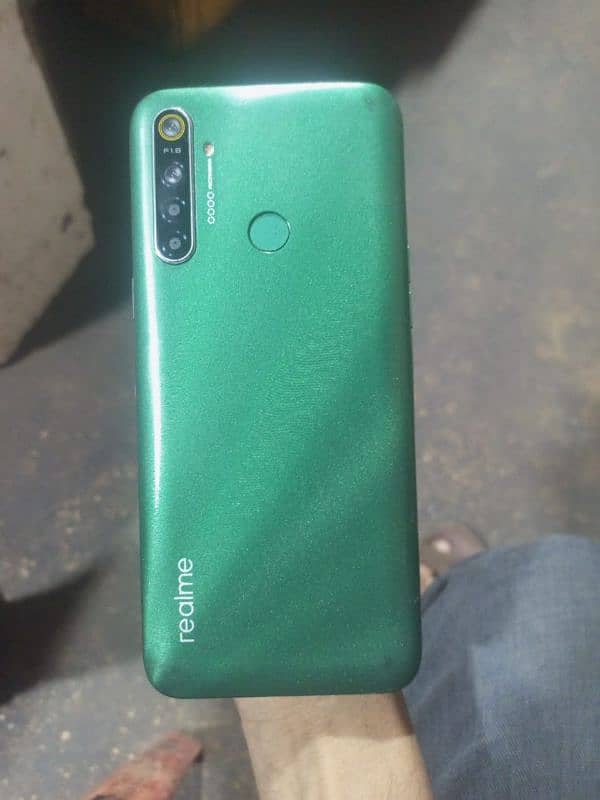 realme 5i 0