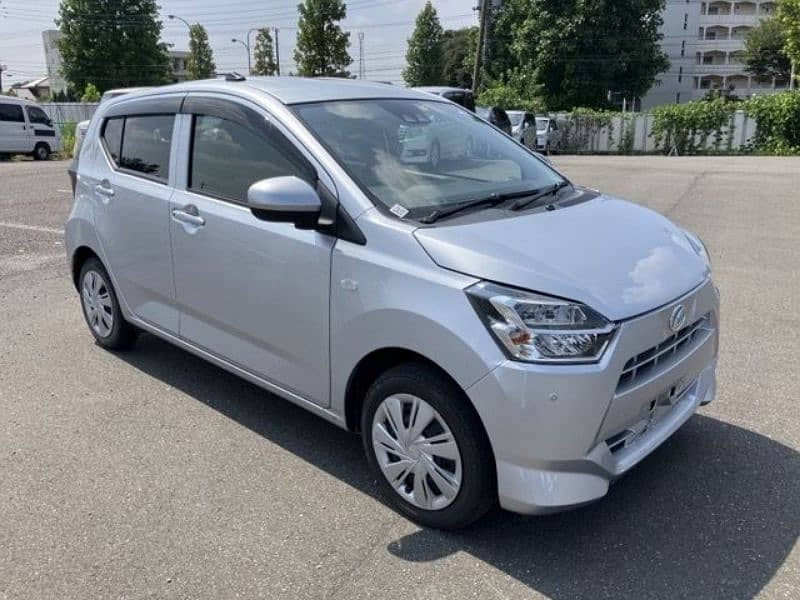 Daihatsu Mira 2021 2