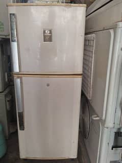 dawlance fridge good condition