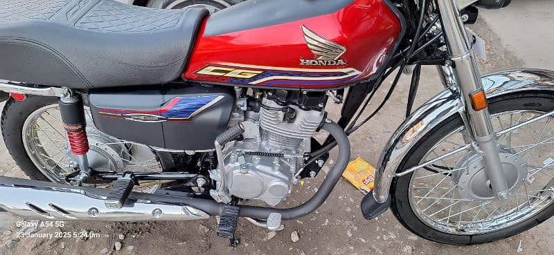 Honda Cg 125 Self start 2024 model Islamabad number 3