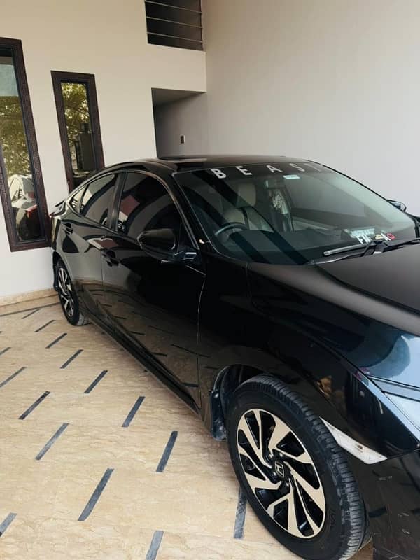 Honda Civic Oriel 2018 5