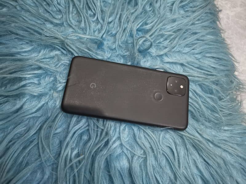 Google pixel 4a 5g in good condition 6gb 128gb Non Pta gaming device 3