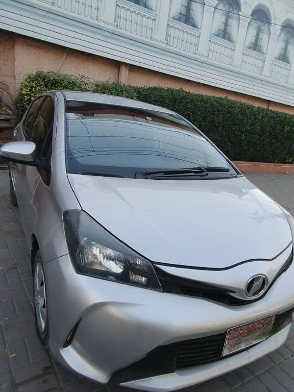 Toyota Vitz 2015 1