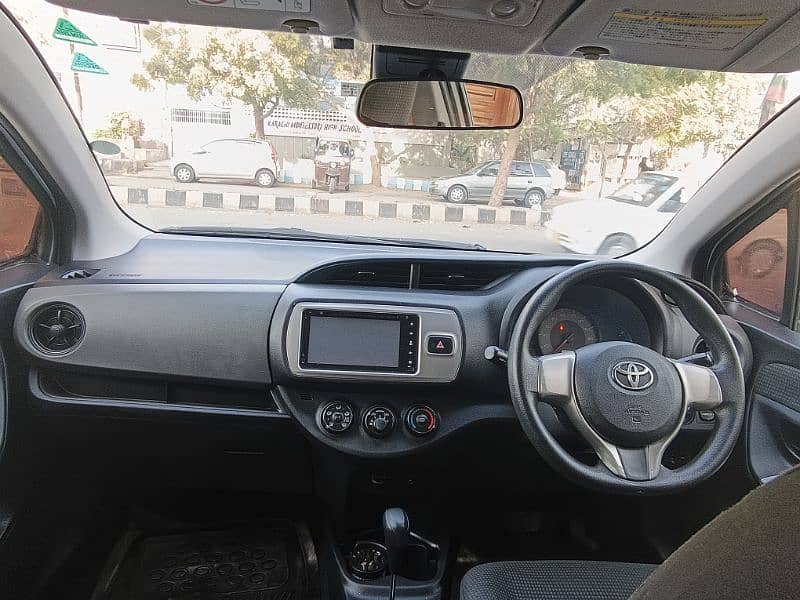 Toyota Vitz 2015 5