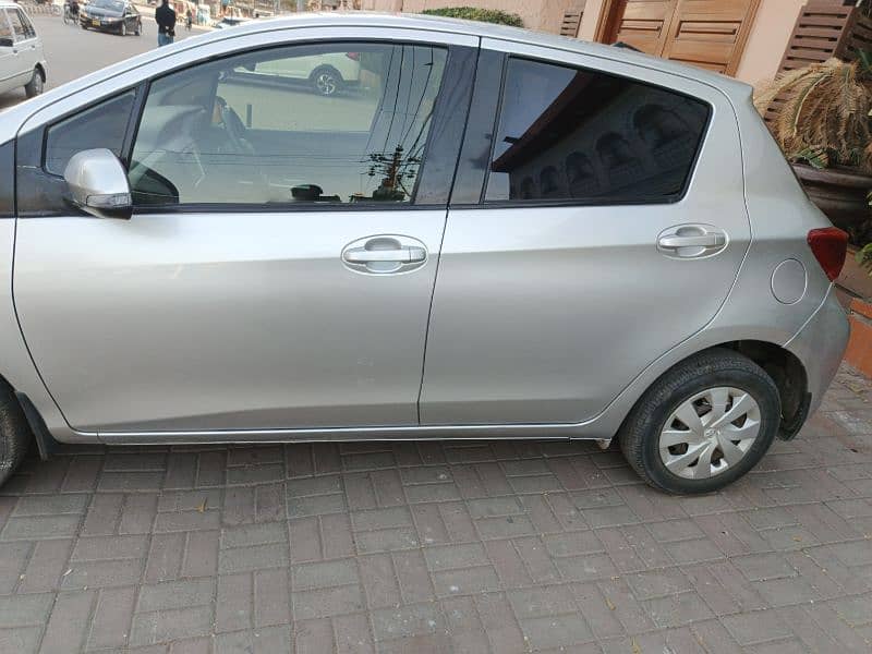 Toyota Vitz 2015 9