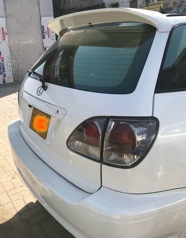 Toyota Harrier 2003 4