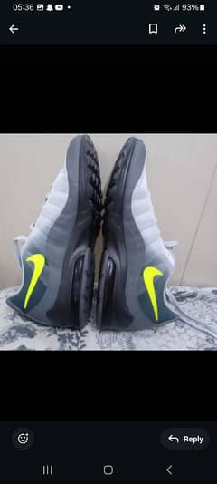 buy from Nike store UK  original size 10