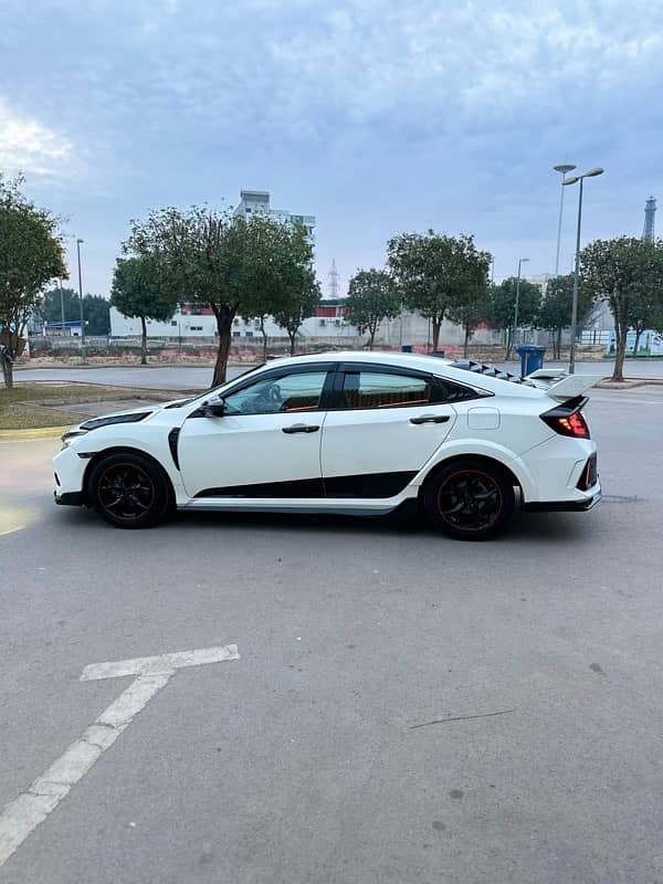 Honda Civic Oriel 2018 modified 4