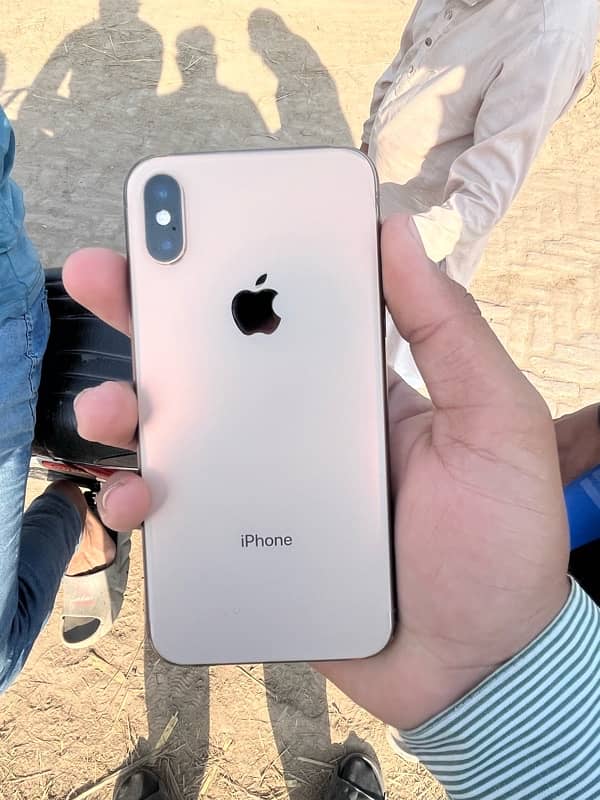 iphone xs gold color urgent for sale 1