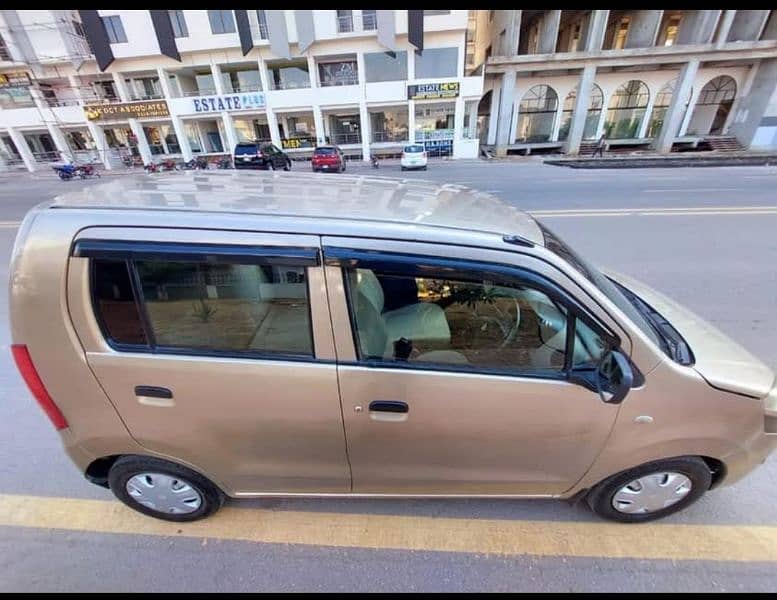 Suzuki Wagon R 2015 4