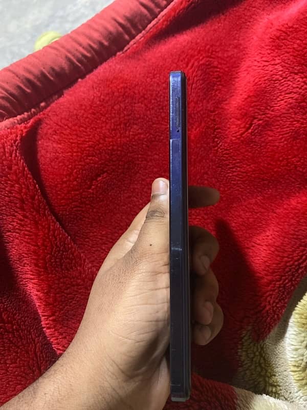 Infinix Hot 40i 4