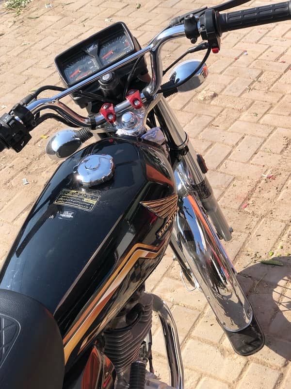 Honda  125 2024 sukkur number 10