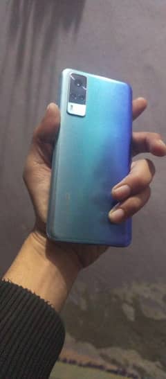 y31 vivo 8/10