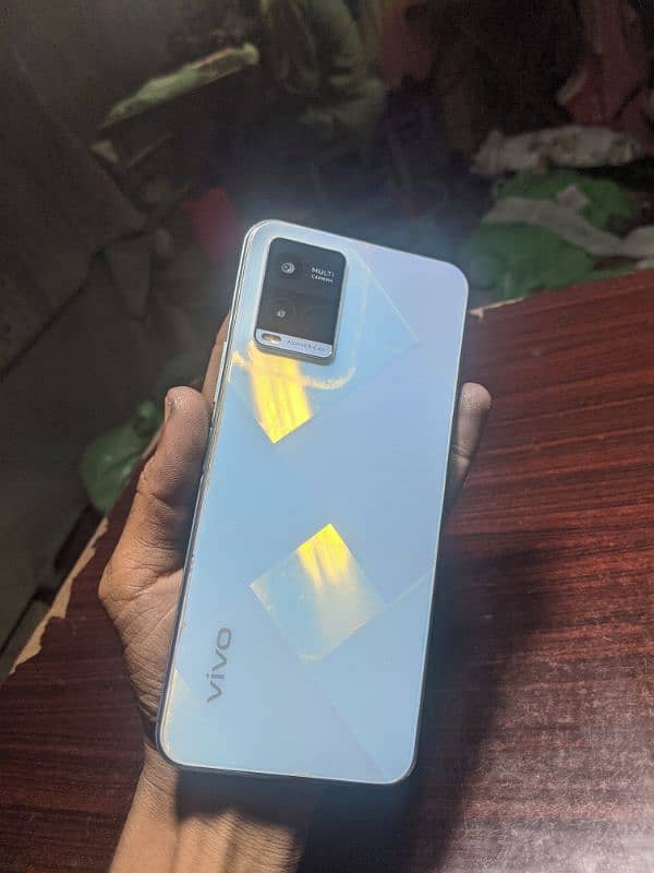 Infinix smart 6 And vivo y21 1