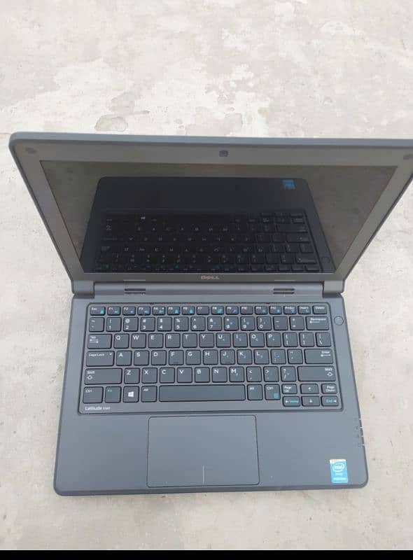 Dell touch screen 8/320 gb 1