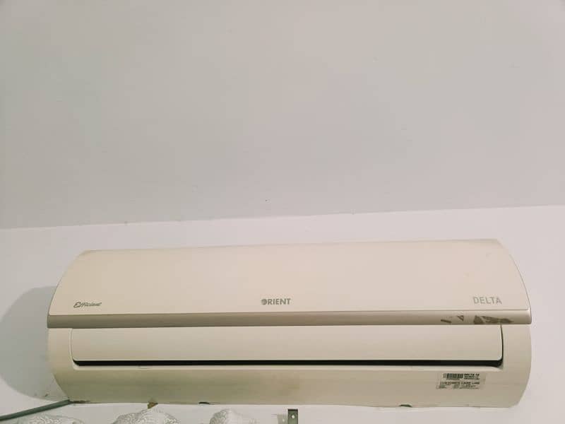 Orient split AC big indoor natureR410 gas. no any fault urgent sale. . 0