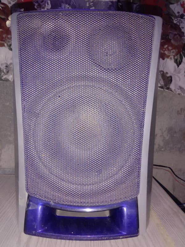 kenwood' speaker 0