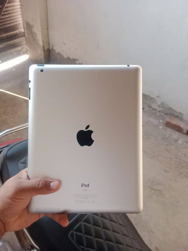 ipad 2 16gb 10/9 condition Saudi Arabia say aya hai Exchange possible 4