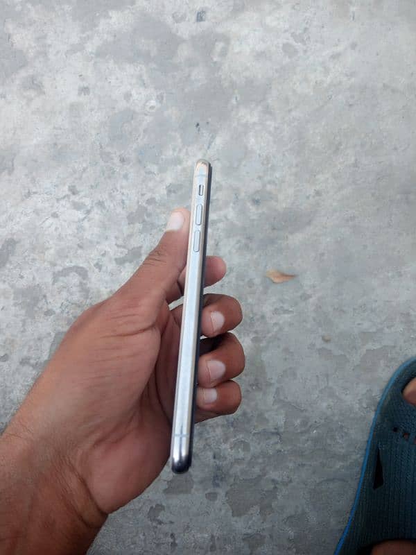 iphone x 64gb ,,PTA APPROVED, 3