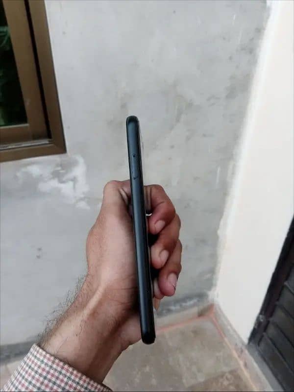 Google pixel 4 10 by 9 connection 3