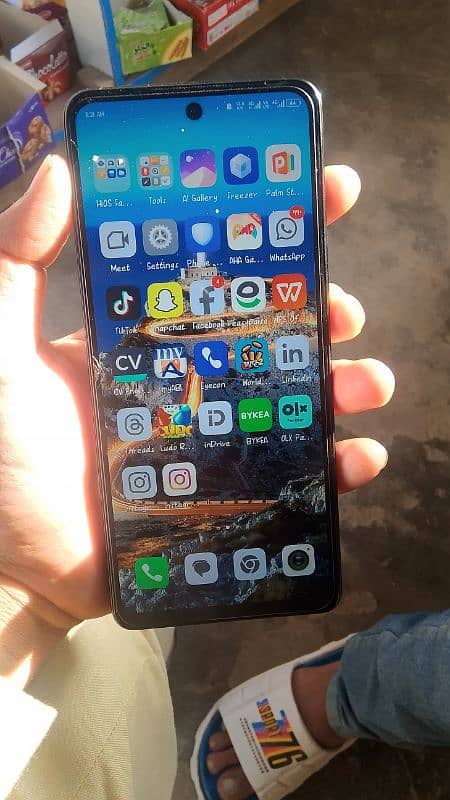 Tecno spark 20 pro 3