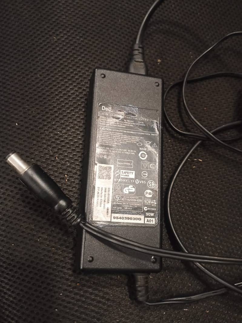 DELL LAP TOP CHARGER 2