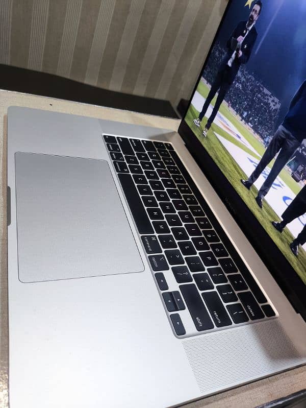 32/512 32/1 tb Apple MacBook Pro retina display 2019 i9 M1 M2 M3 10