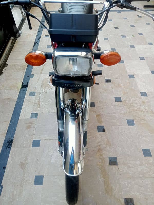 Honda 125 frist hand New condition 4