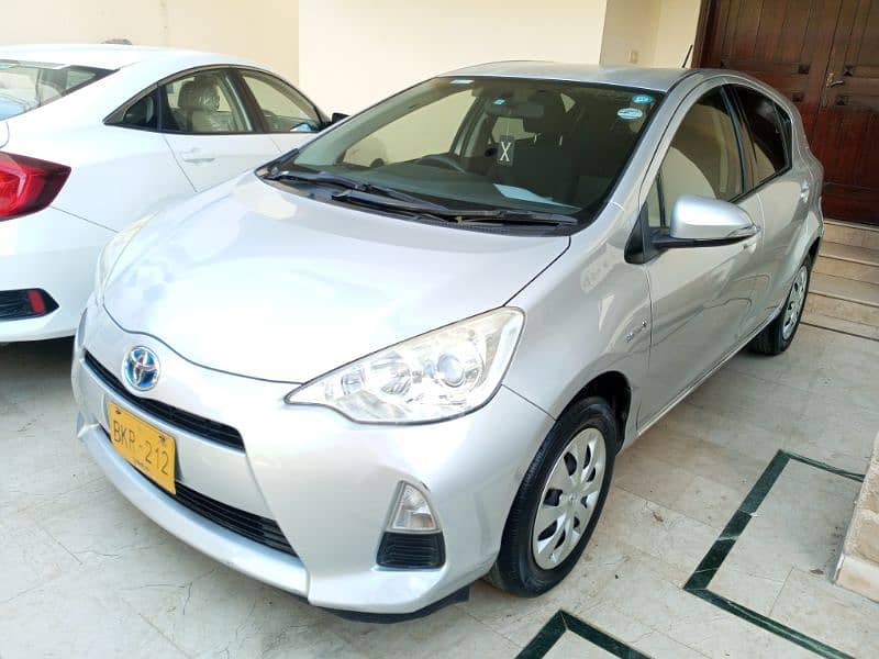 Toyota Aqua 2014/2017 Hybrid 1st Owner 100% Original in DHA Karachi 2