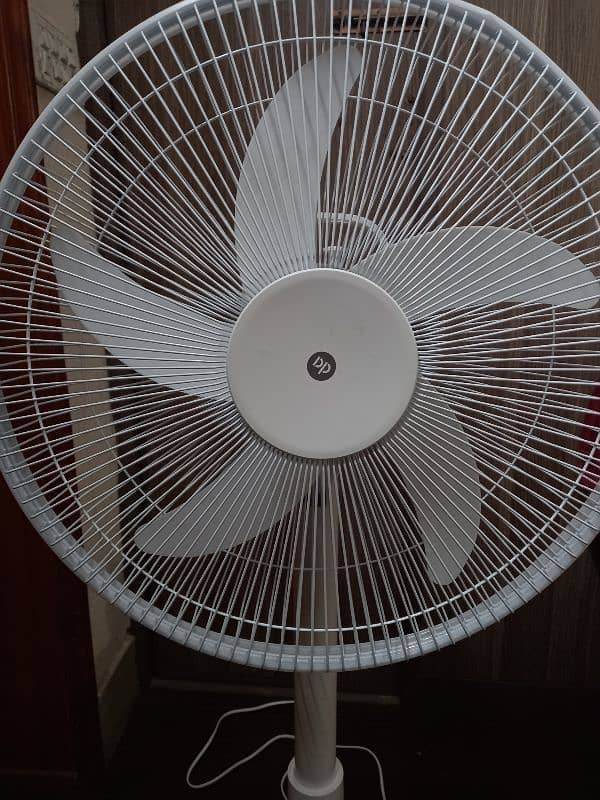 DP Rechargeable Fan 2