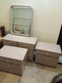 dressing table