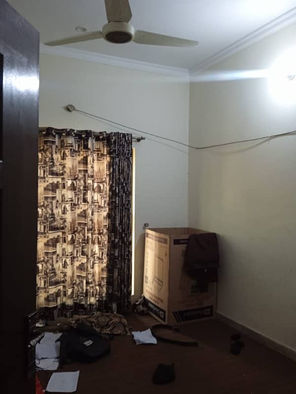 16 Marla Upper Portion for Rent in al Hamra Town for Family 3