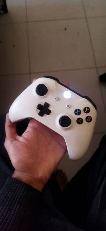 Xbox One S Original Controller(Read Ad) 0