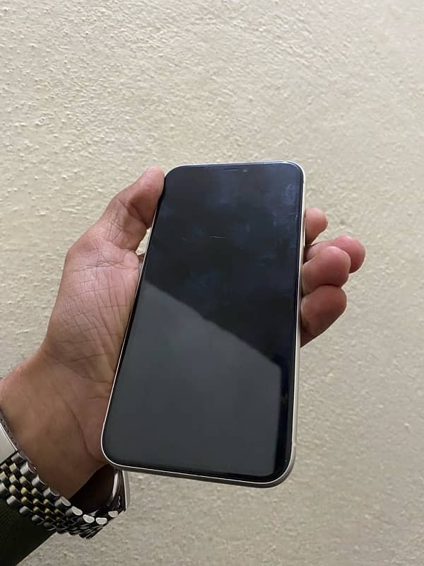 Apple IPhone 11 6