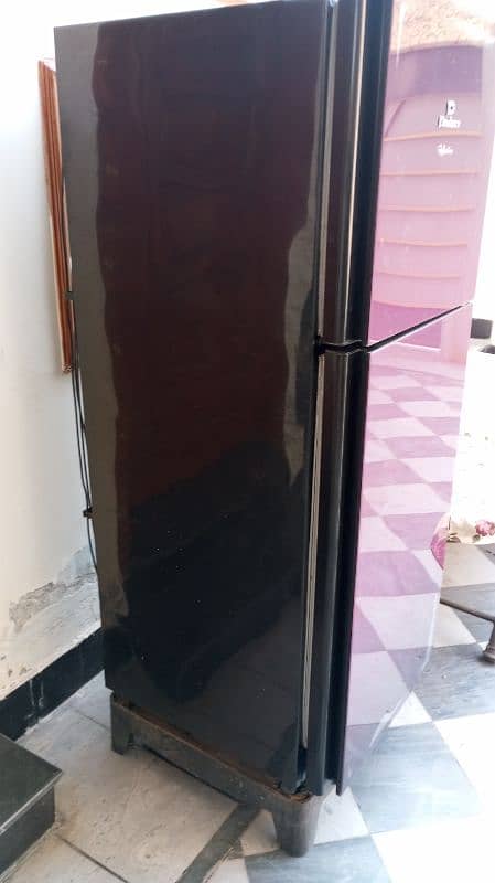 Dawlance Glass Door New Fridge Medium Size 1