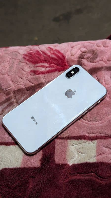 Iphone x jv 64 gb health 85 screen Chang face id okay 12