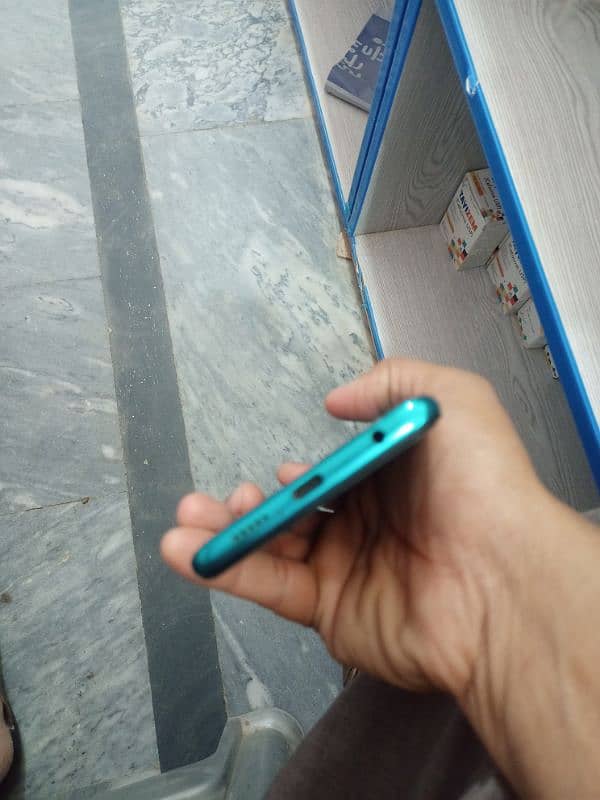 redmi note 9pro 6gb 128gb finger ok not open not repair non pta 4