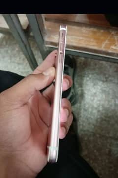 l phone 6s pta approved condition 10 by 8 screen narmal damege all ok