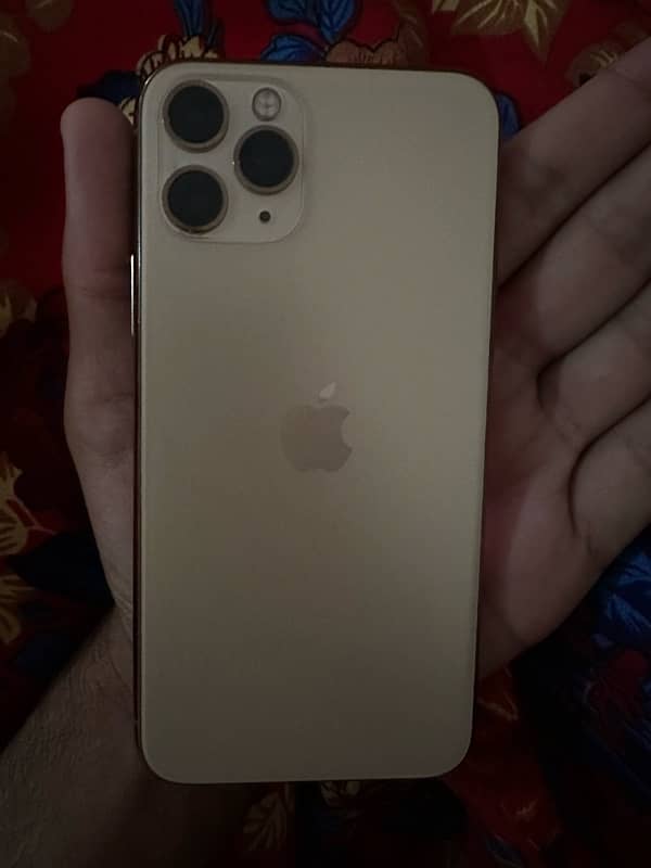 iPhone 11 pro 4